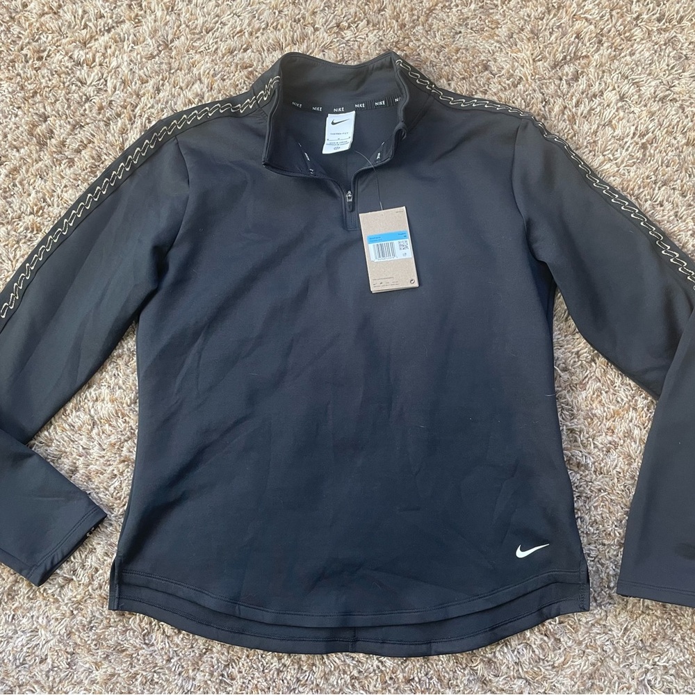 NWT Nike women’s 1/4 zip black with gold size medium
